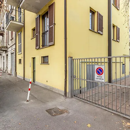 Guesthost - Comfy Near San Giovanni * كومو